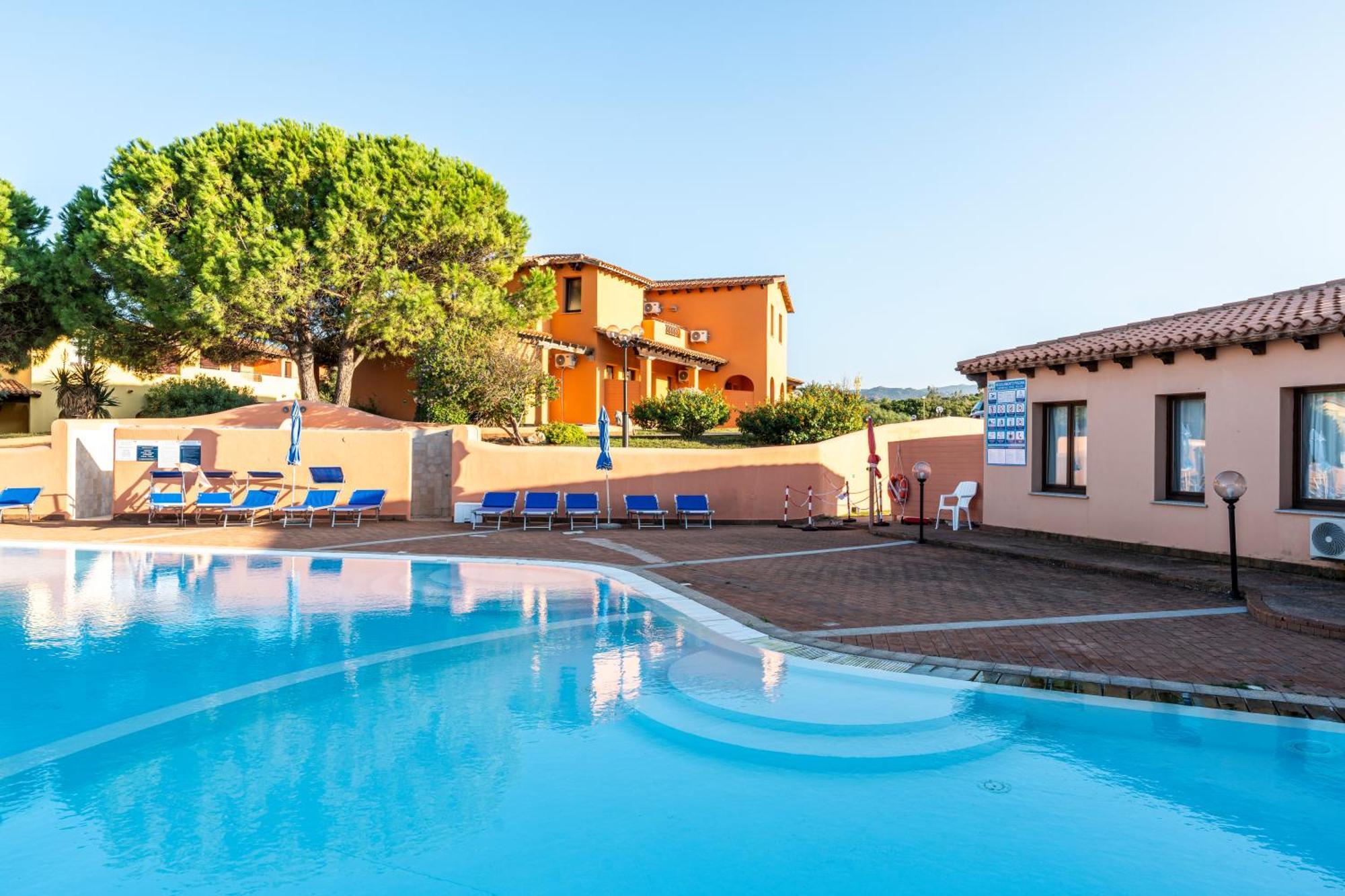 Residence Baia Dei Mirti Vignola Mare Exterior foto